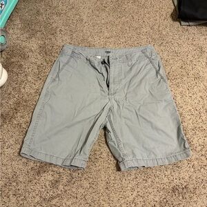 Old Navy Men's Light Gray Flat Front Shorts